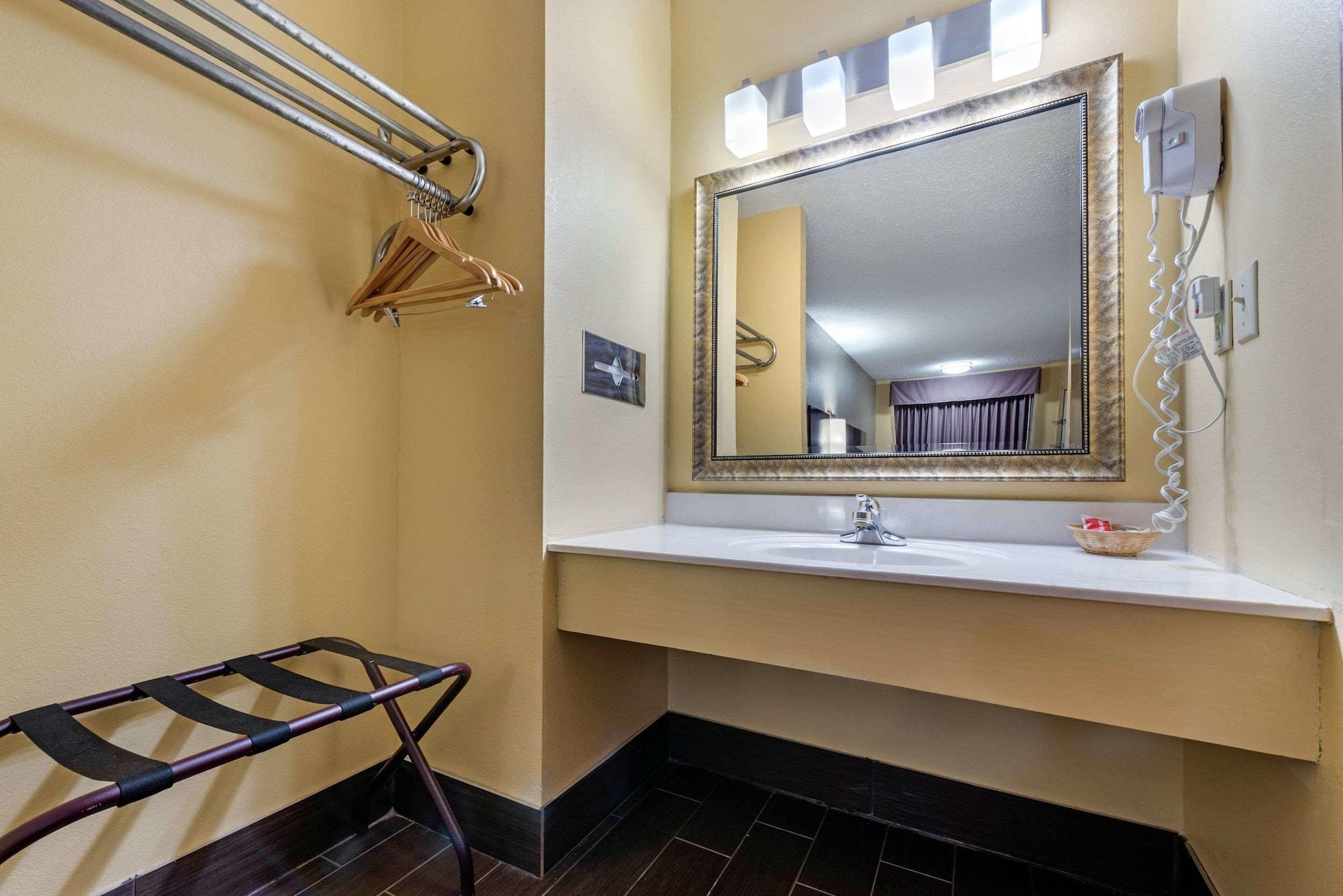 Econo Lodge Λέξινγκτον Εξωτερικό φωτογραφία